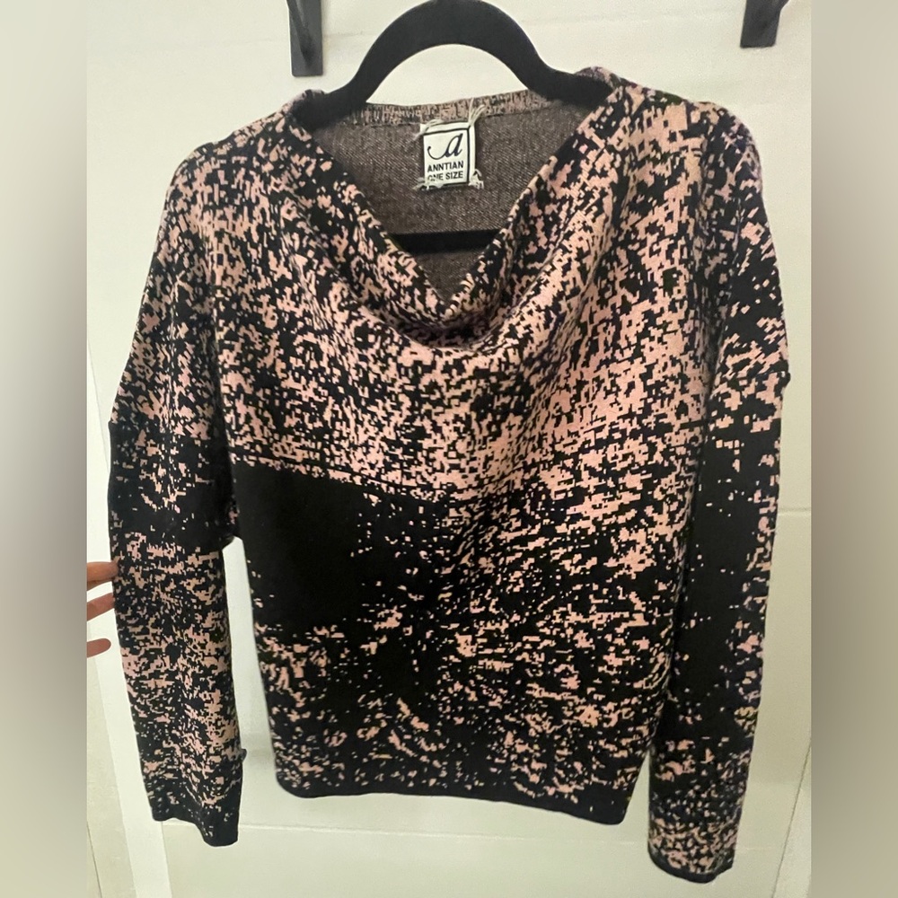 Anntian Sweater